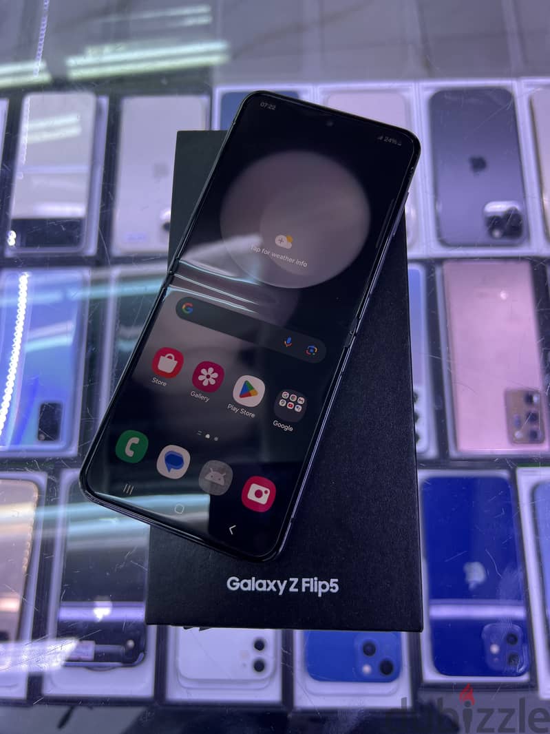Galaxy Z Flip5 3