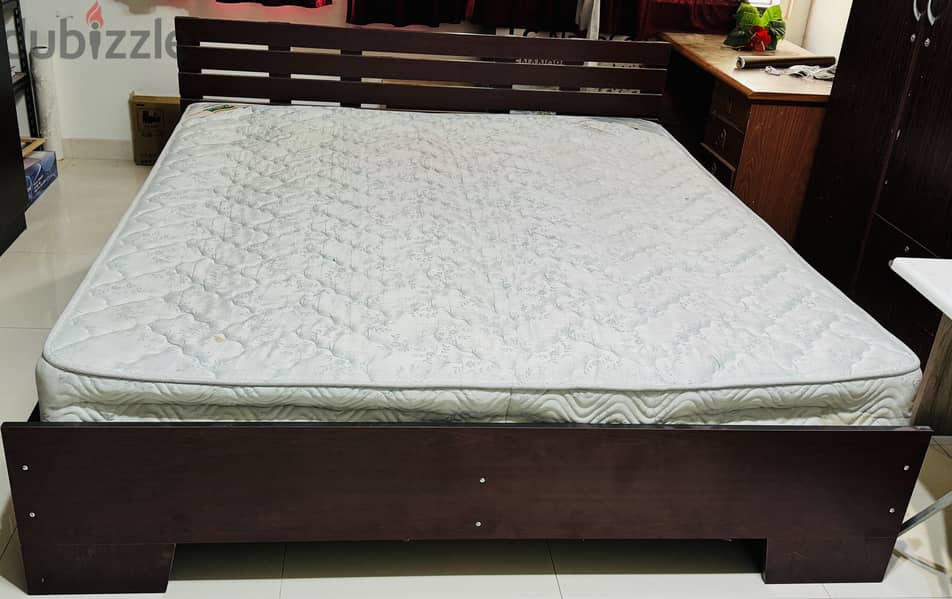 King size Coat with bed 1