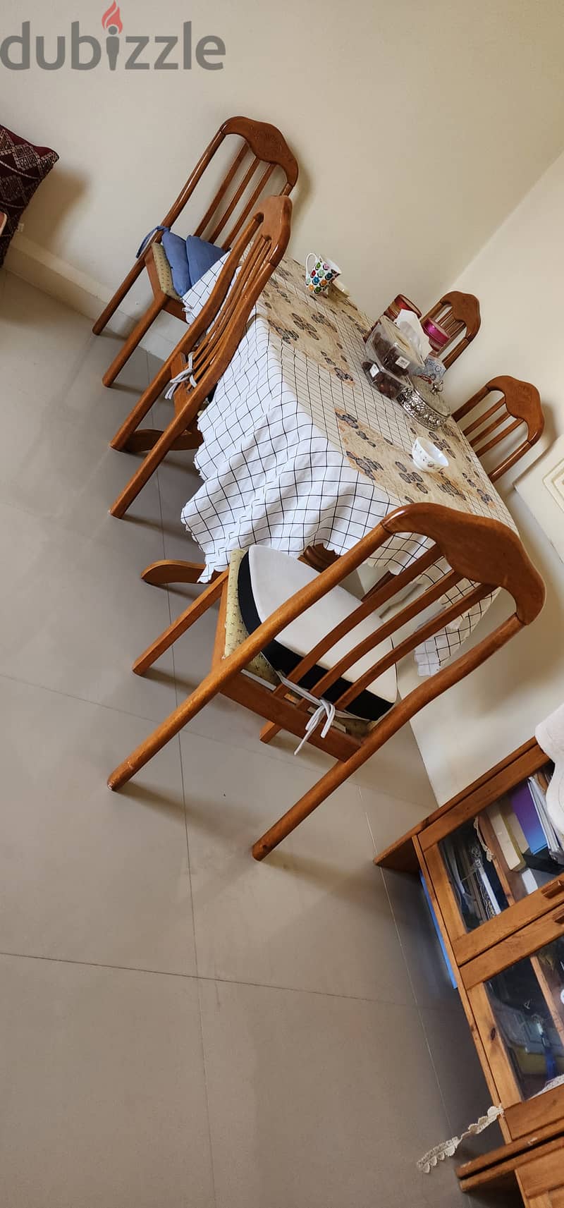 Dining table with Chairs, Good condition 10