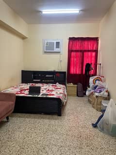 Executive Batchelor /couple Room for rent -Al khuwair KM trading