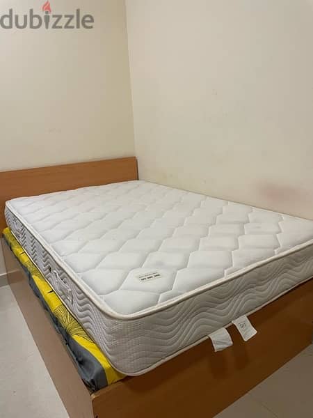 queen size mattress 1