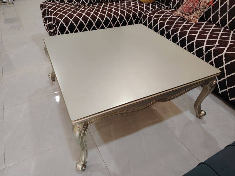 Center table, homecenter product, prime condition 2