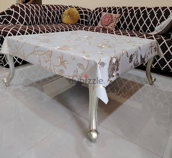 Center table, homecenter product, prime condition 4