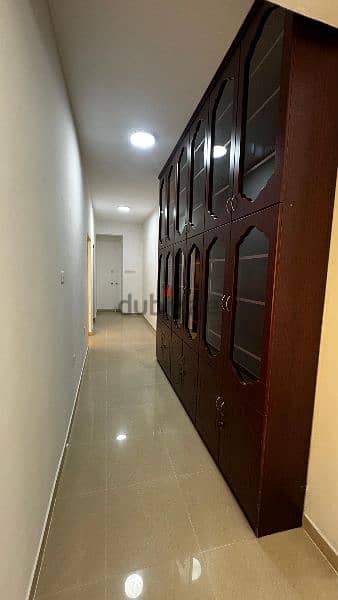 2 apartments  for rent in- alkhuwair 450omr each apartment 5