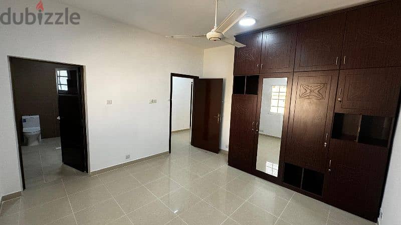 2 apartments  for rent in- alkhuwair 450omr each apartment 8