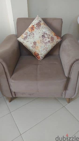 furniture for sale فرش بيت للبيع بداعي السفر 5