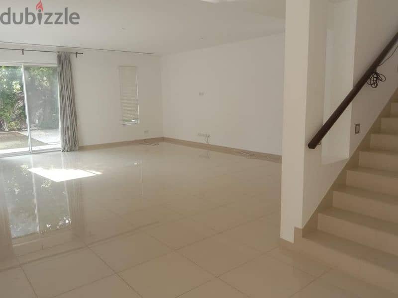 For Rent 5Bhk+1 Townhouse In Al Mouj 7