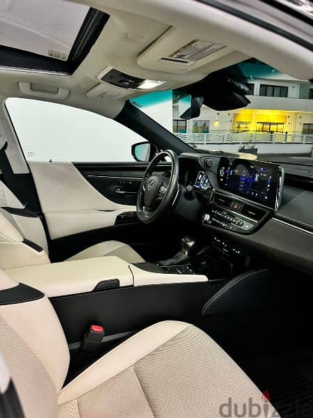 Lexus ES350 2022 6