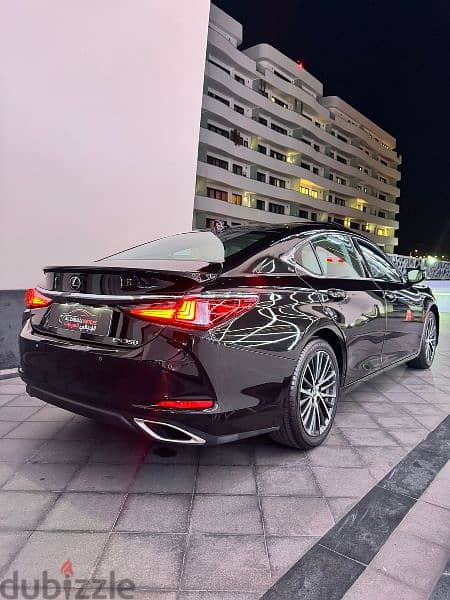 Lexus ES350 2022 9