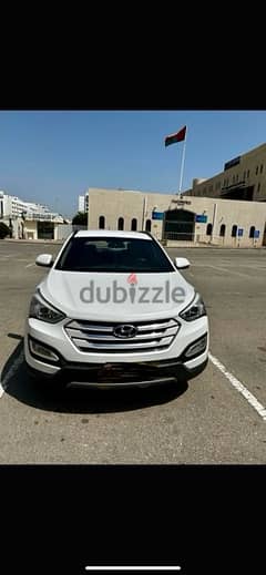 Hyundai Santa Fe 2015 (urgent sale) excellent condition