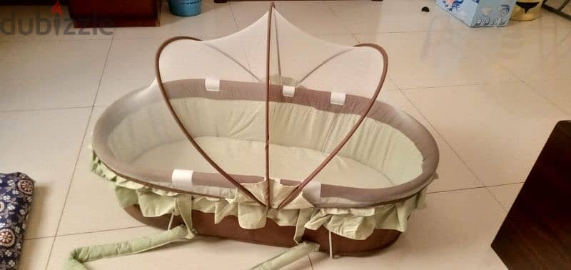Baby crib for sale beautiful design only for 12 rial 1