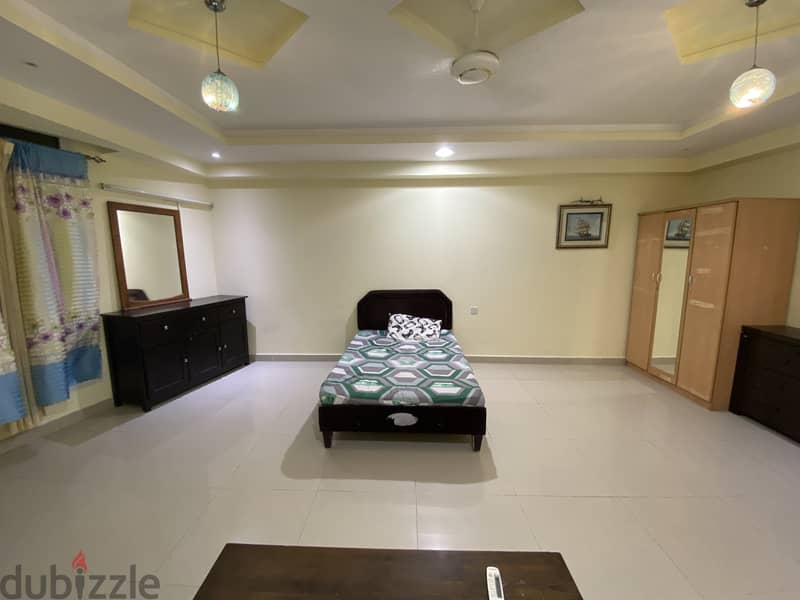 Furnished spacious room with private bathroom in Al Ghubra 5