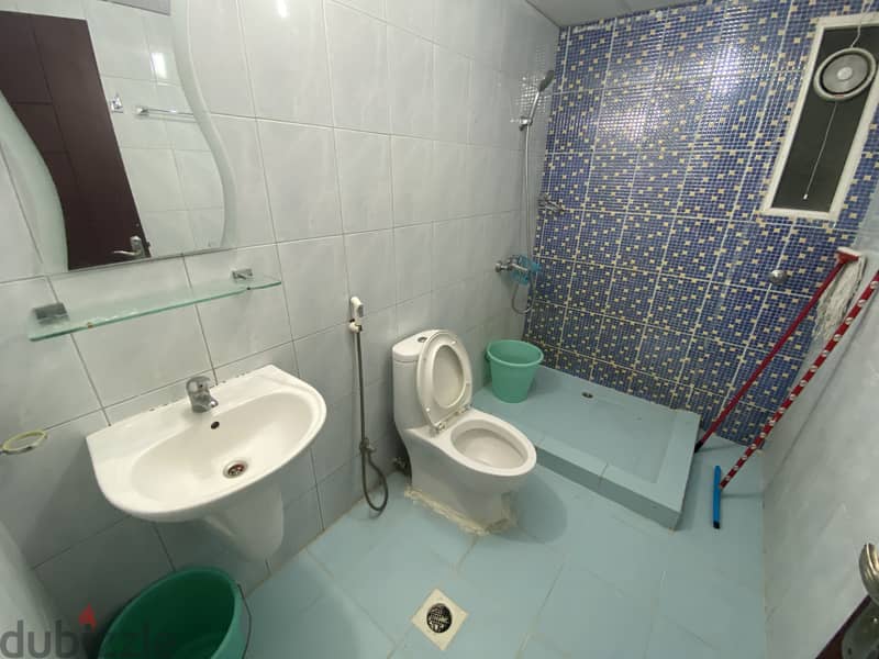 Furnished spacious room with private bathroom in Al Ghubra 6