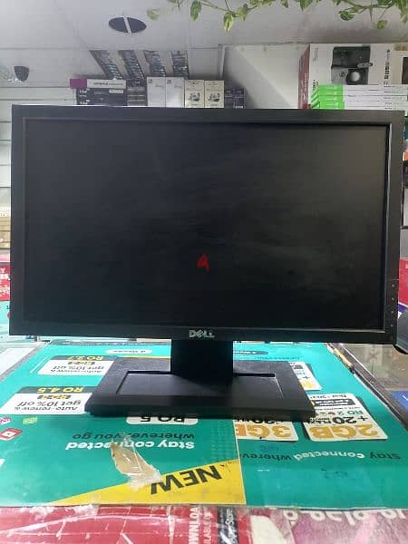 17inch LCD monitor @ 7 OMR 0