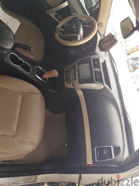Geely Emgrand X7 2016 4