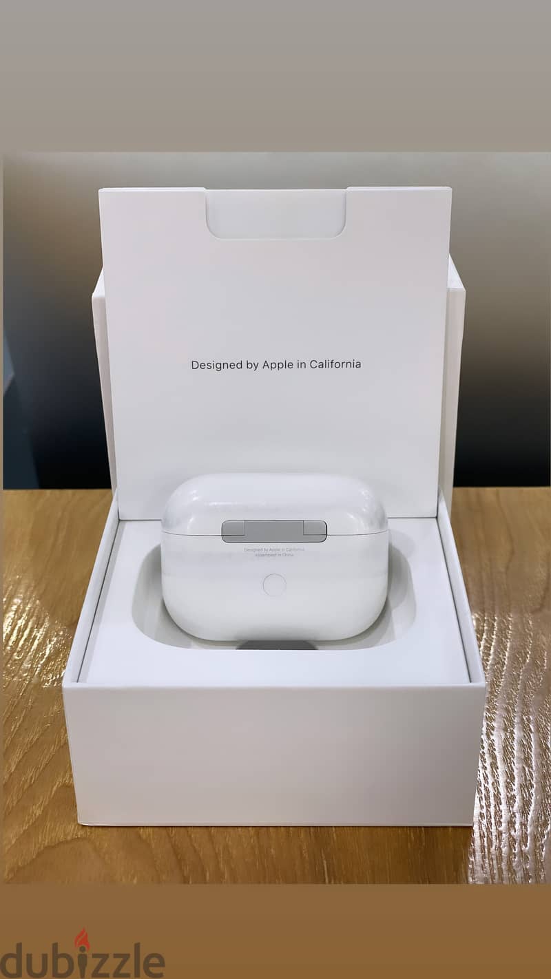Apple AirPods Pro With Wireless Charging Case 3