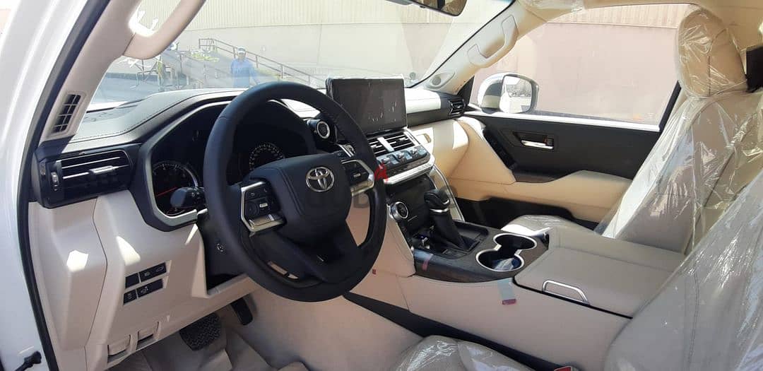 Brand New 2023 Toyota Land cruiser VXR for sale 2