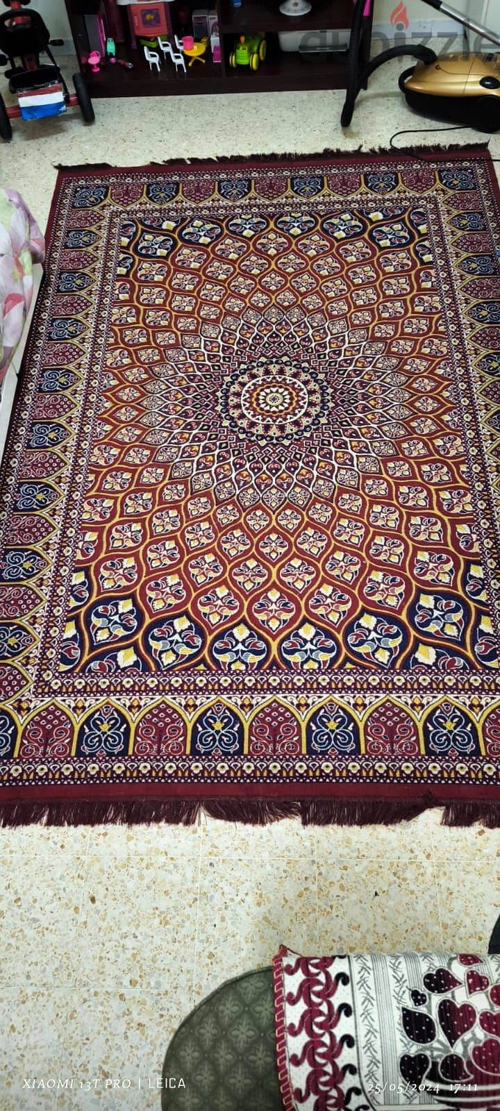 Very Clean, Turkish made Beautiful Carpet (250 x 350 Cm) at RO 10 2