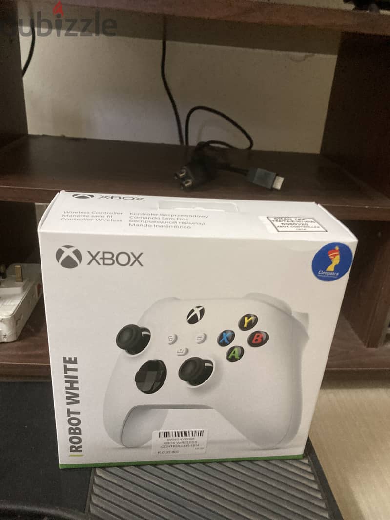 Xbox one + Kinnect for sale. 2