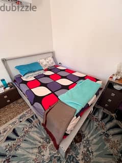 queen size bed and medical mattress