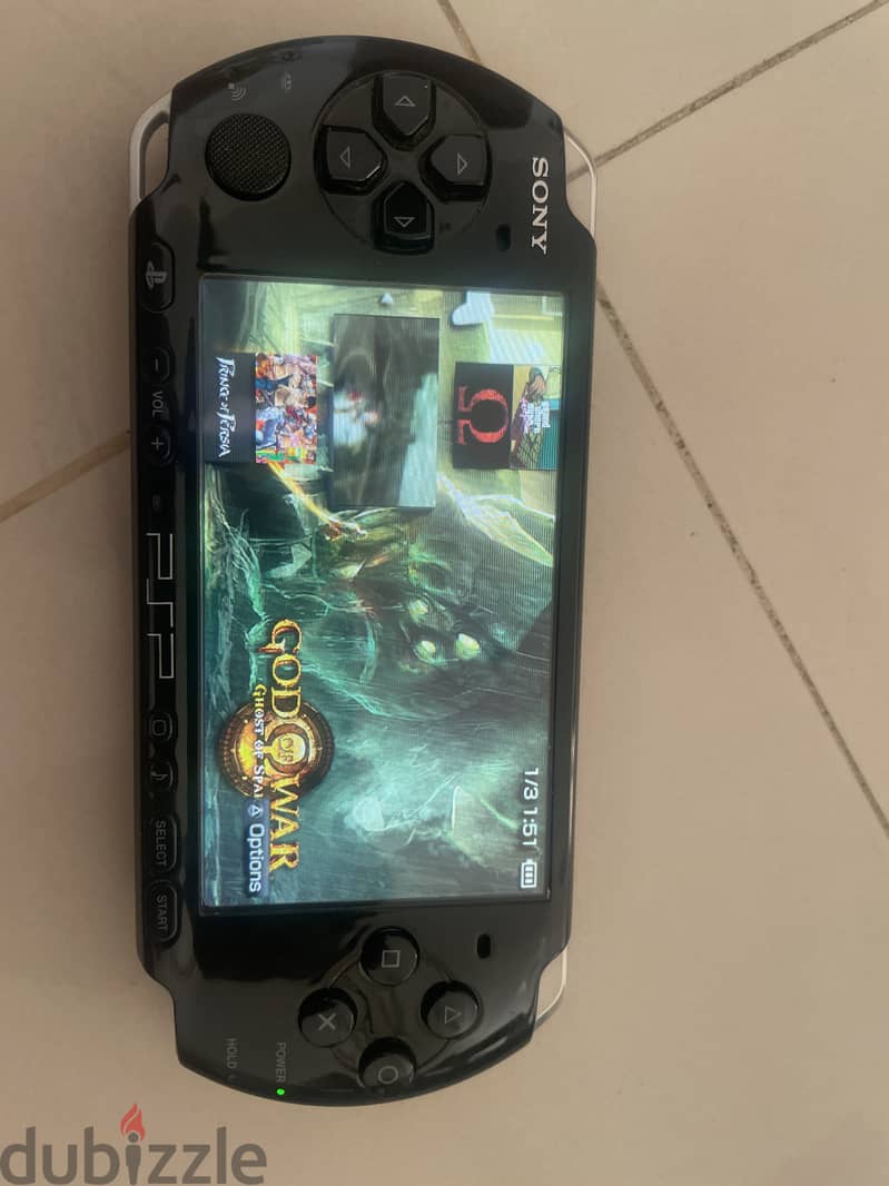 PSP 3000 very clean and neat 12