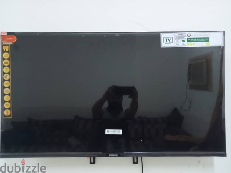 Smart TV 43 inches for sale OMR 45 3