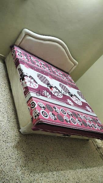 King size DiwanCot & mattress 1