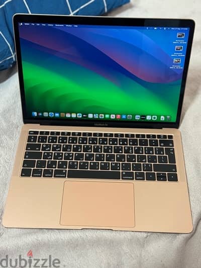 Apple MacBook Air 13 inch gold color 8Gb ram 256 ssd