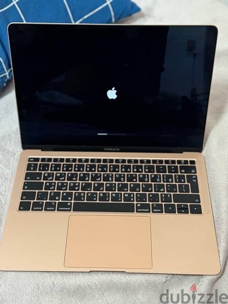 Apple MacBook Air 13 inch gold color 8Gb ram 256 ssd 3
