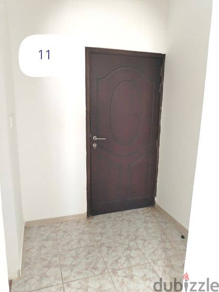 AL khoud 6 room for rent 2