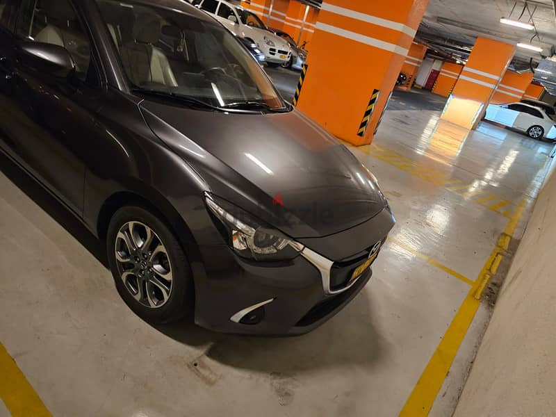 Mazda2 hatchback 2019 full option 3