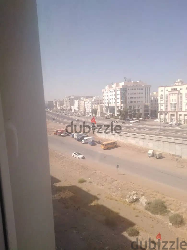 1bhk flat families in al khuwair 4