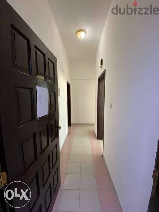 Flat for rent excellent location in Ruwi 3