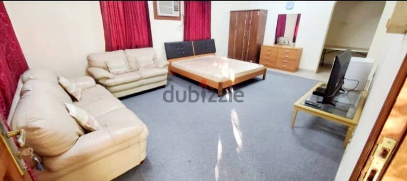 Furnished Room in Qurum ستوديو مؤثث بالقرم 2
