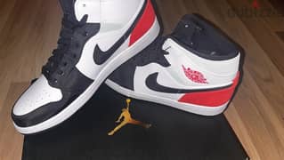 Nike Air Jordan 1 Mid SE Track Black-Red