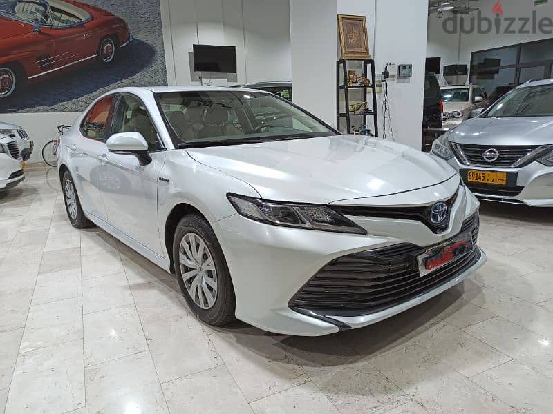 Toyota Camry Hybrid 2018 1