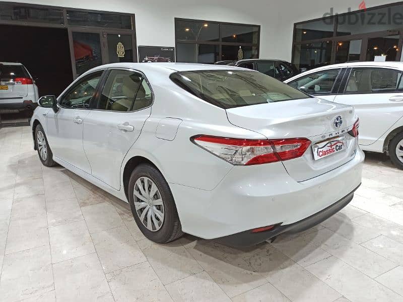 Toyota Camry Hybrid 2018 8