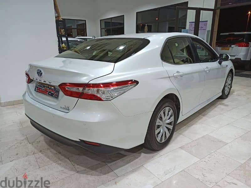 Toyota Camry Hybrid 2018 10