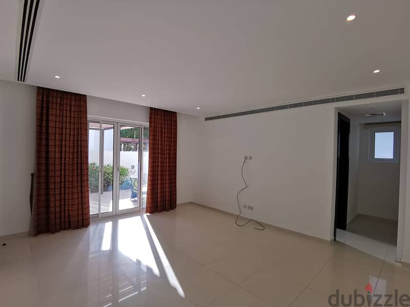 3 BR + Maid’s Room Triad Villa In Al Mouj with Private Pool 4