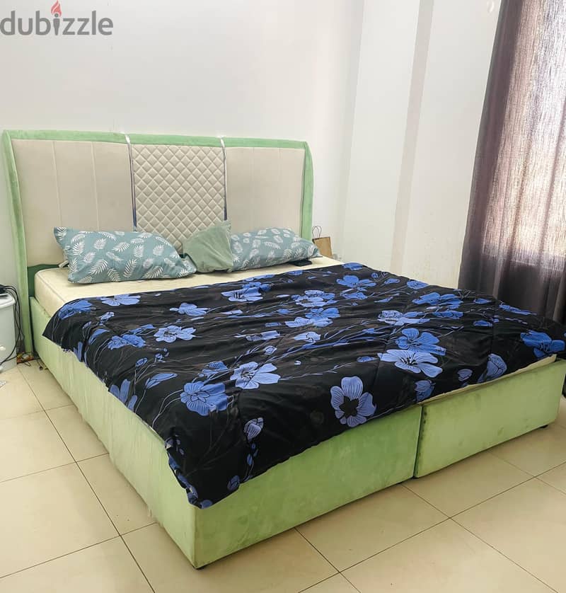 Double bed set for sale with mattress 0