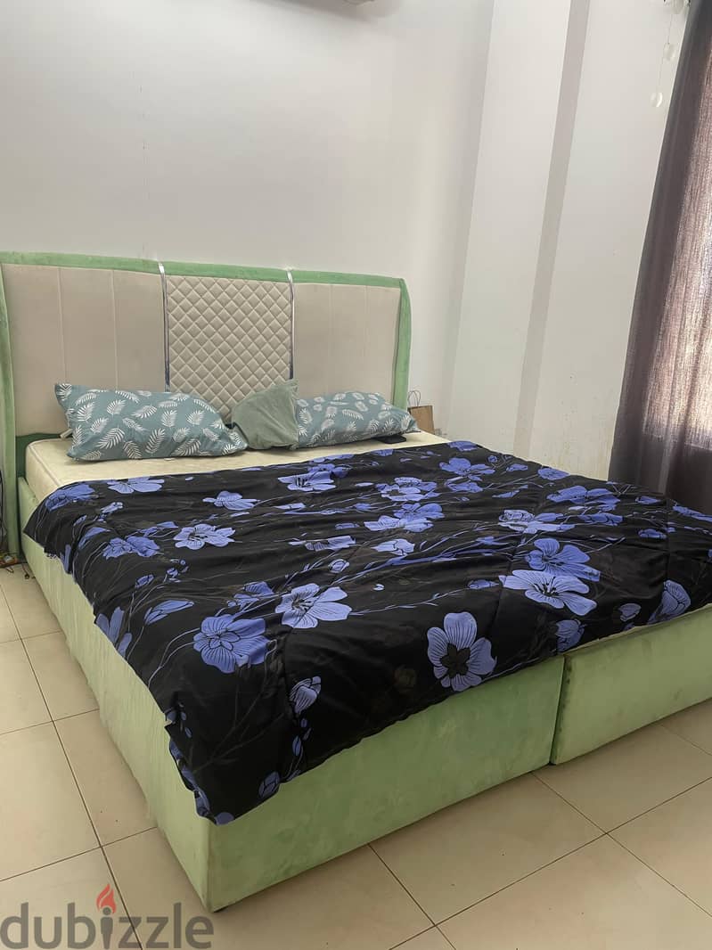 Double bed set for sale with mattress 2