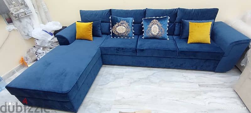 BRAND  NEW AMERICAN STYLE FULLY COMPORTABLE SOFA 1