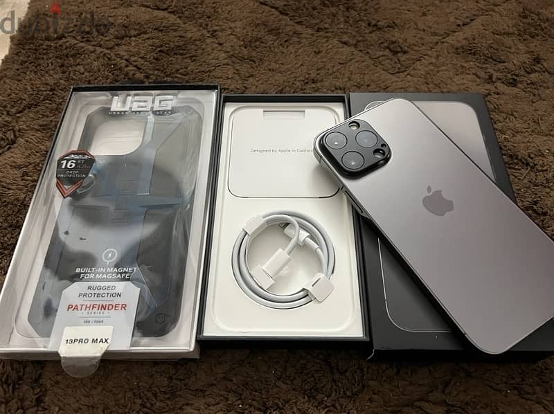 Iphone 13 pro max 256gb+ UAG cover 0