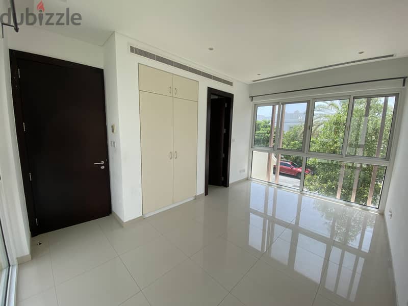 3 Bedroom Villa with Private Pool in Al Mouj Muscat 13