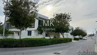 افخم فیلا للبیع /موج مسقط / mouj muscat /5BR/villa for sale