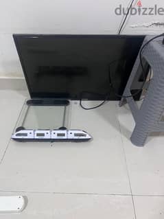 Tv for sale 15 ro urgent sale with delivery