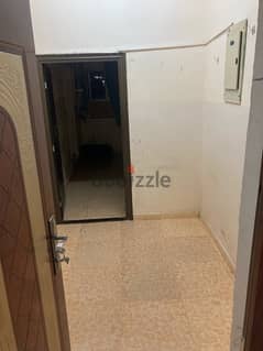 one BHK single room ,hole for rent 150 all in city center Seeb