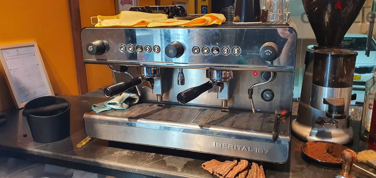 Spain Made Coffee Machine for Sale With Grinder 0