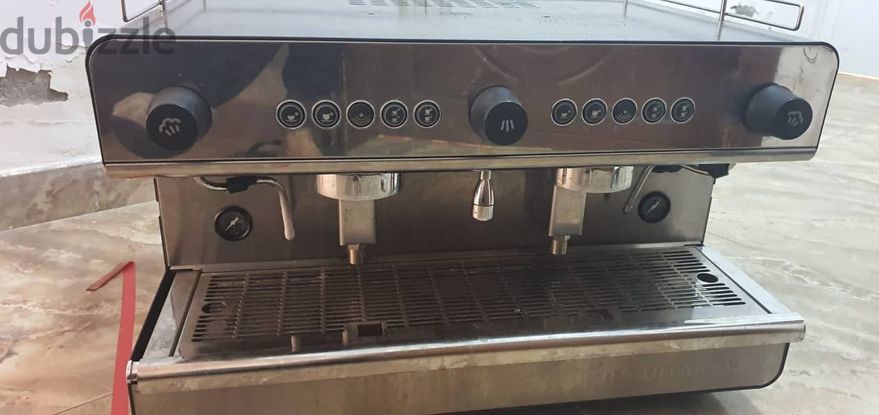 Spain Made Coffee Machine for Sale With Grinder 1