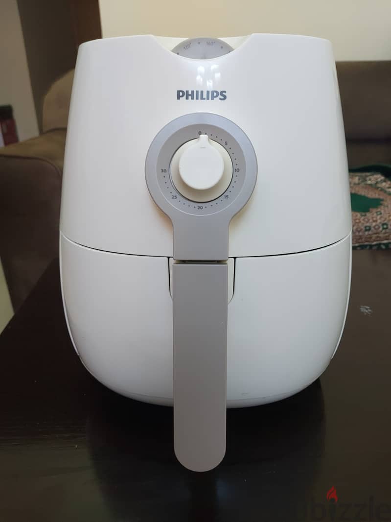 Philips Air Fryer HD9216 0